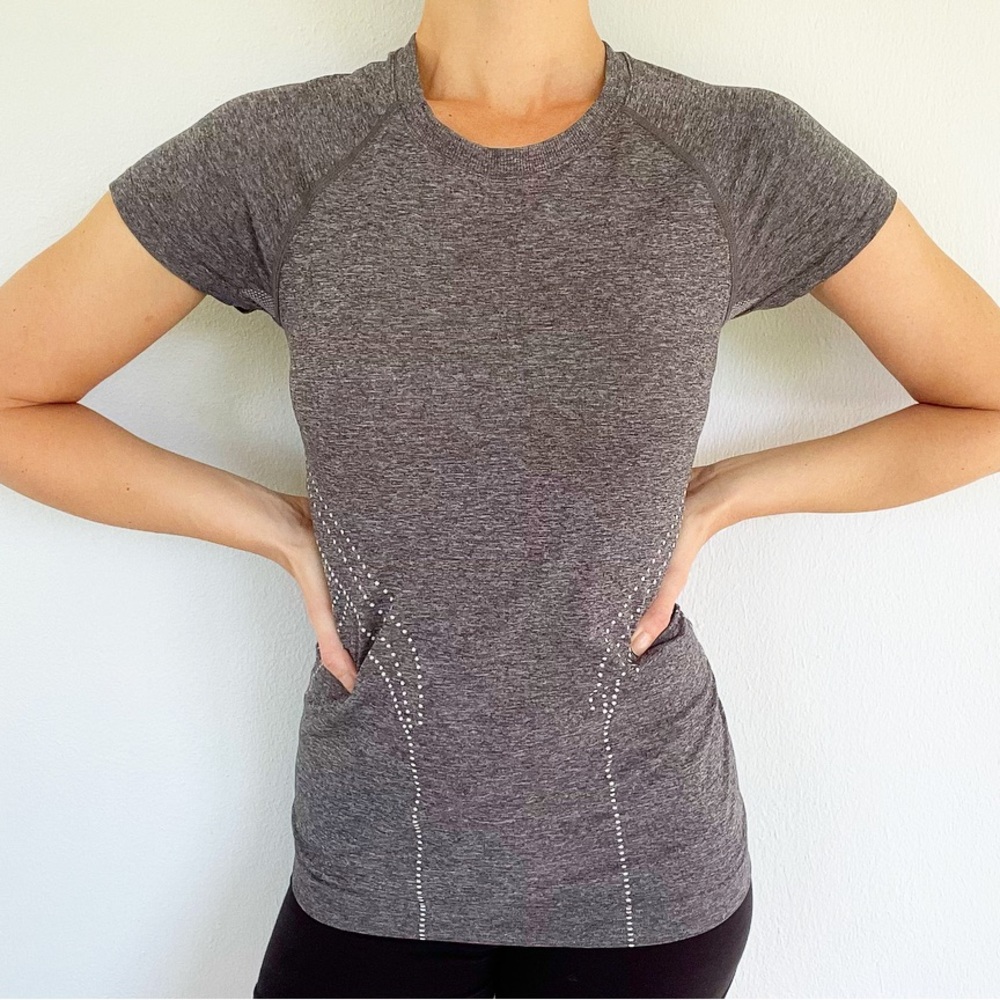Zella gray breathable contour workout tee size medium